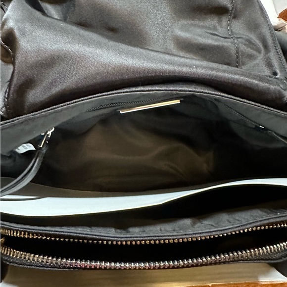 Tory Burch Virginia Recycled Nylon Small Messenger Crossbody ~NWT~ Black - Picture 9 of 14